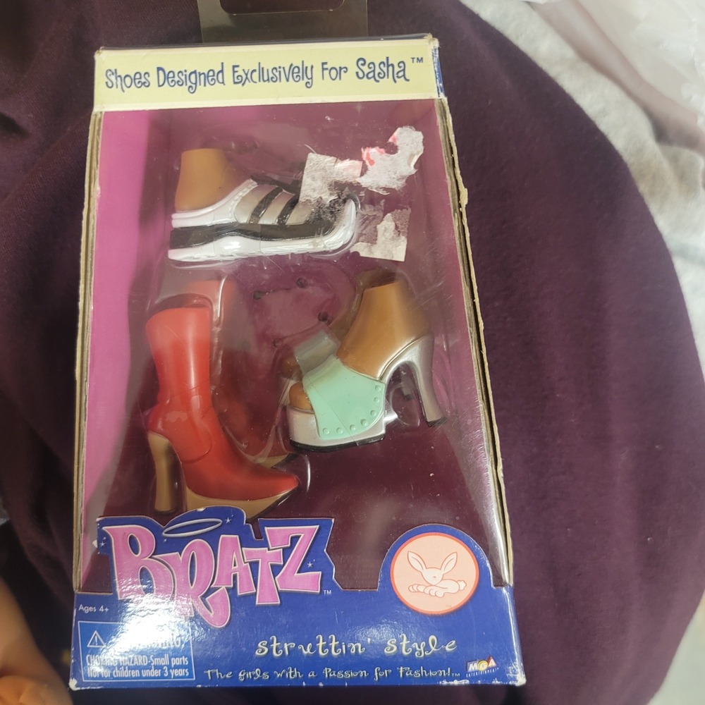 Bratz Struttin Style Shoe Pack Sasha MGA Vintage Doll Accessories 3 Pairs NIB